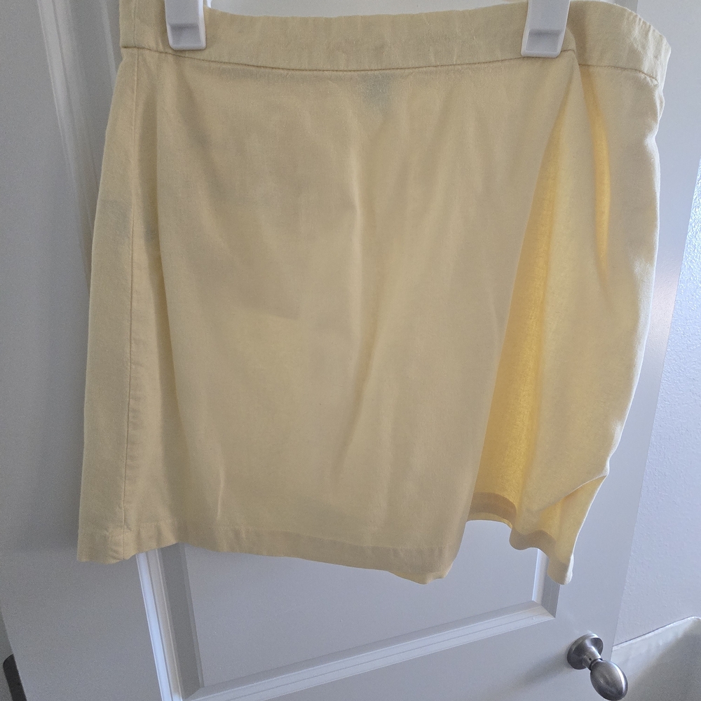 Old Navy Light Yellow Mini Skirt